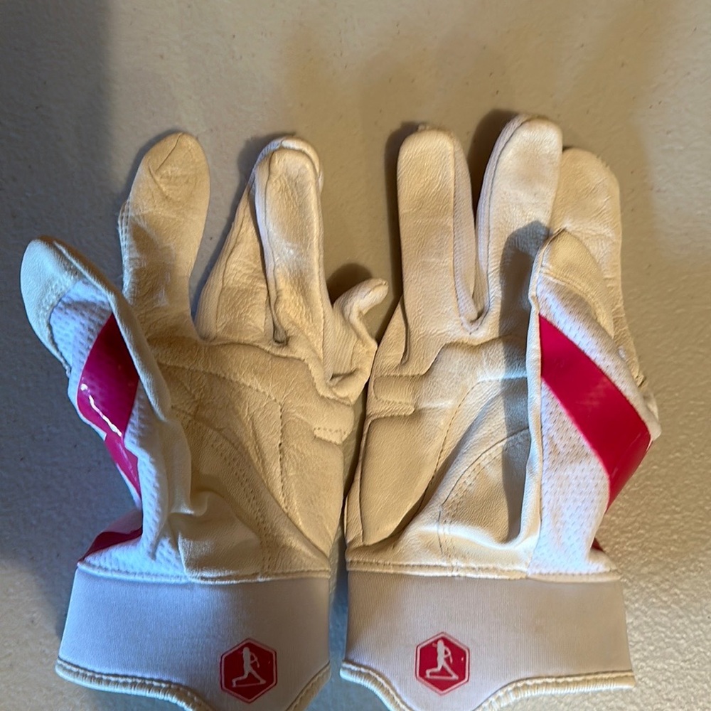 Easton Softball Gloves - Picture 2 of 2